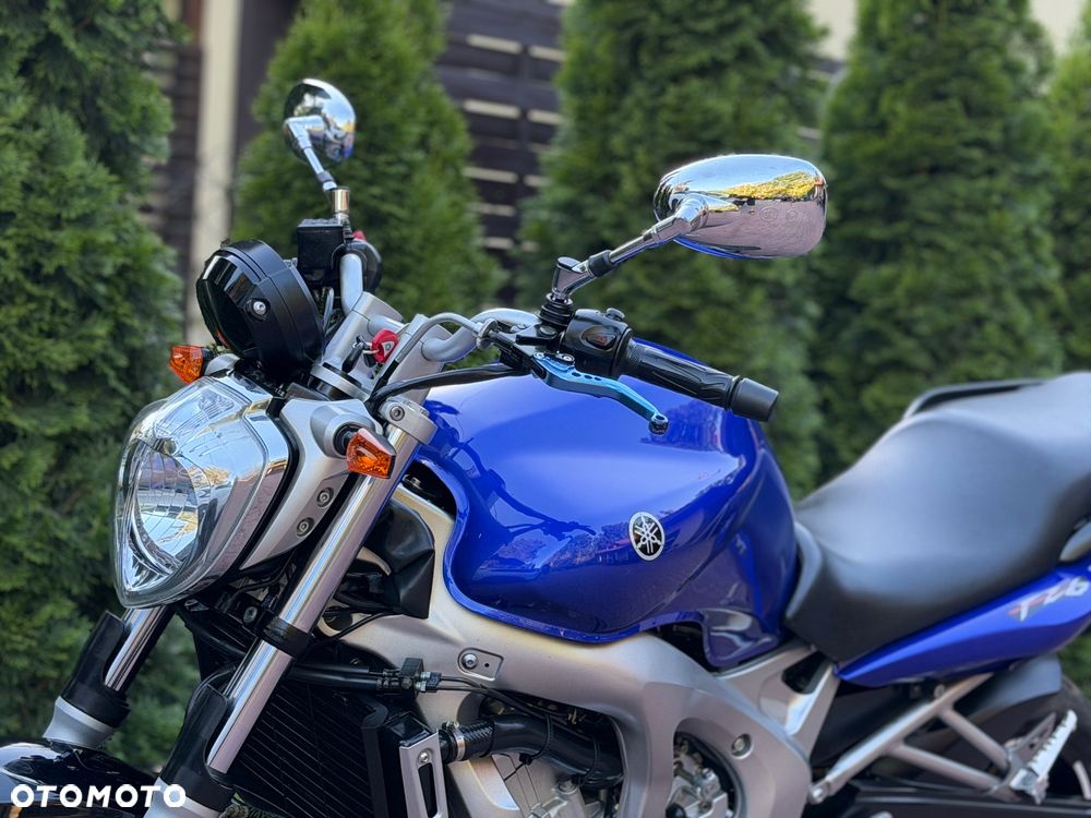 Yamaha FZ6 - 18