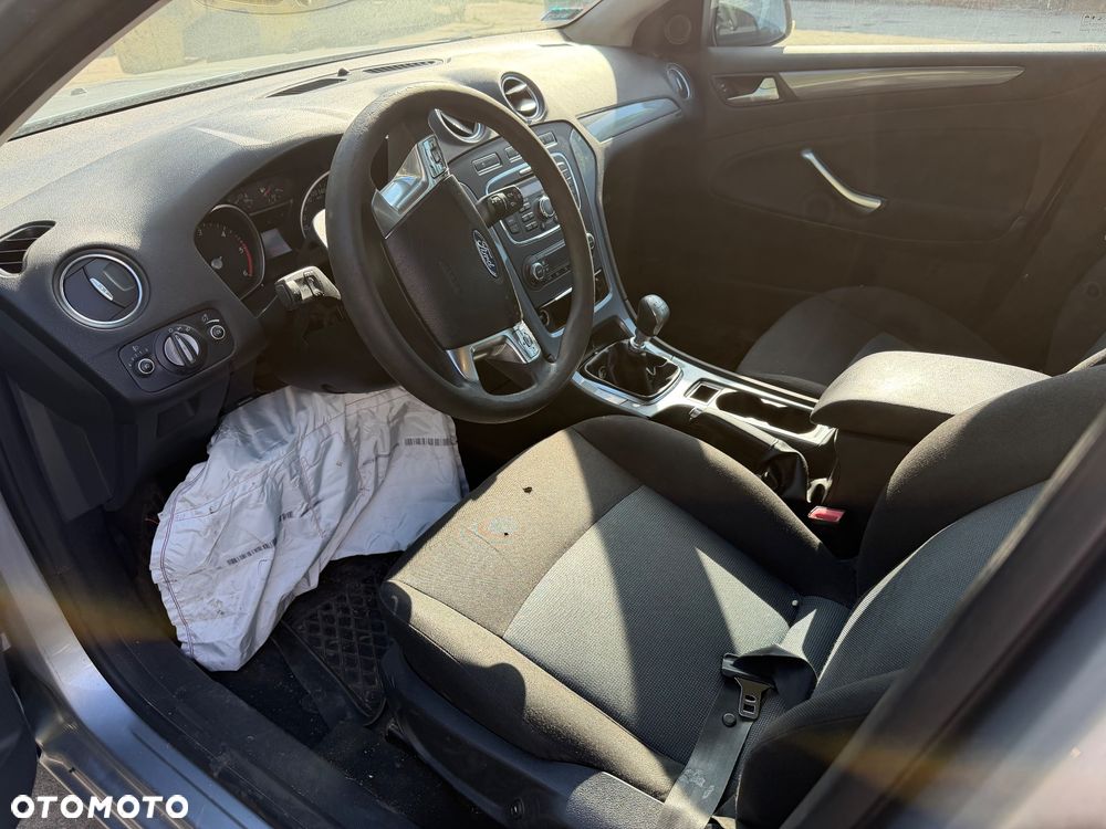 Ford Mondeo 2.0 TDCi Ambiente - 7