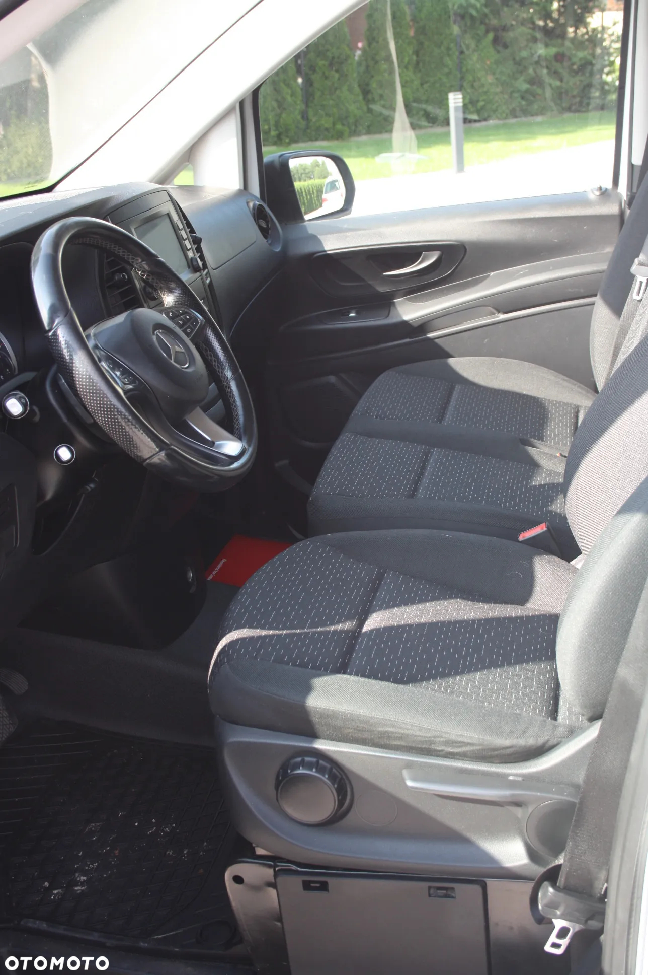 Mercedes-Benz VITO - 13