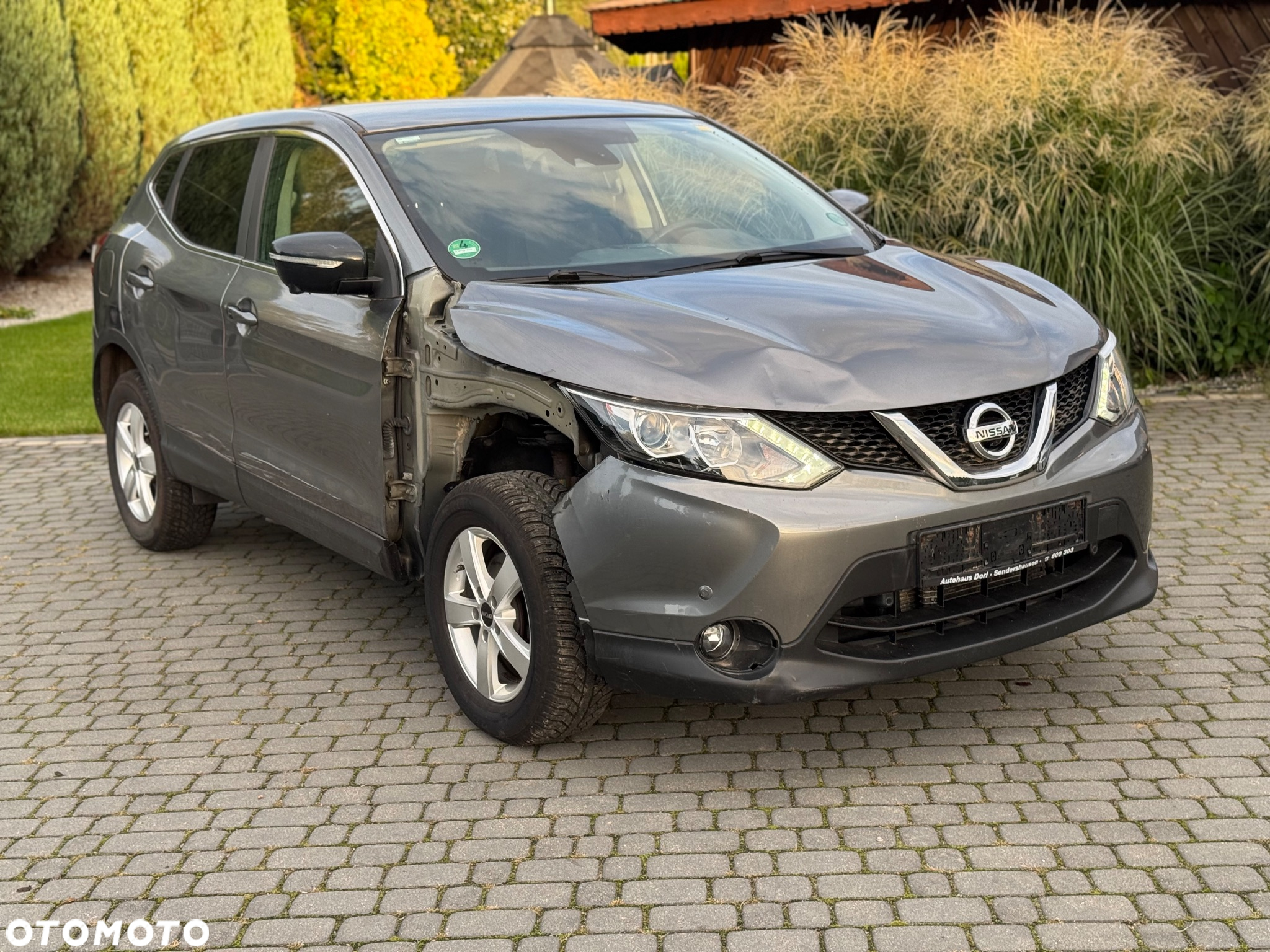 Nissan Qashqai - 2