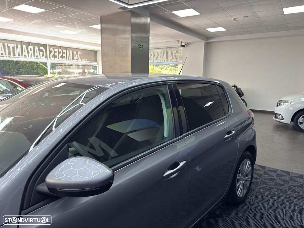Peugeot 308 1.2 PureTech Style J17 - 7