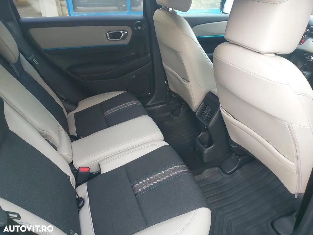 Honda HR-V 1.5 4x2 E-CVT HEV Advance Style Plus - 14