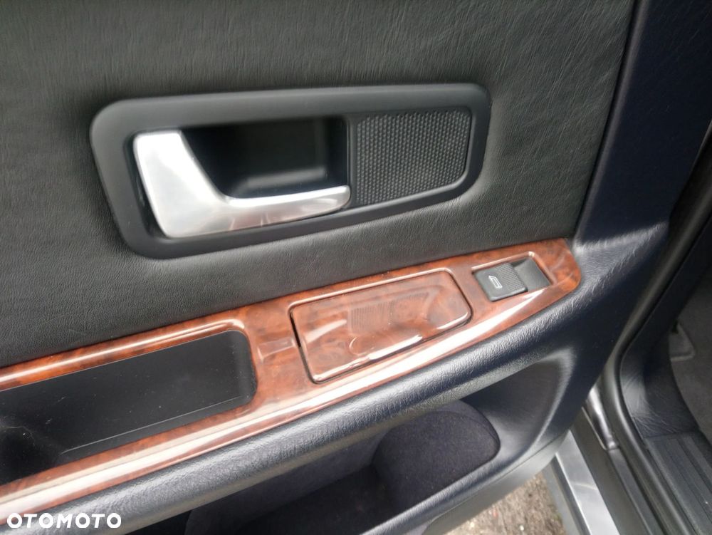 Audi A8 - 4