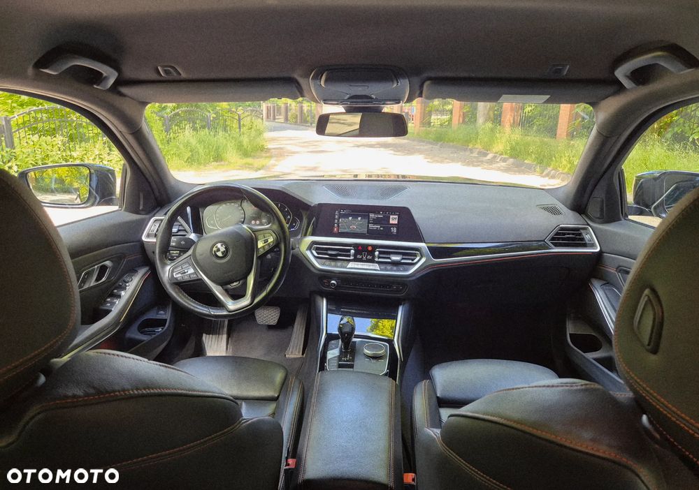 BMW Seria 3 320d Sport Line Shadow sport - 12