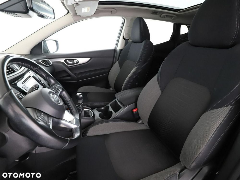 Nissan Qashqai 1.6 DCi N-Connecta - 14
