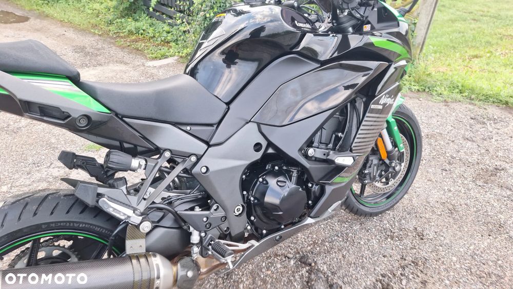 Kawasaki Ninja 1000 SX - 11