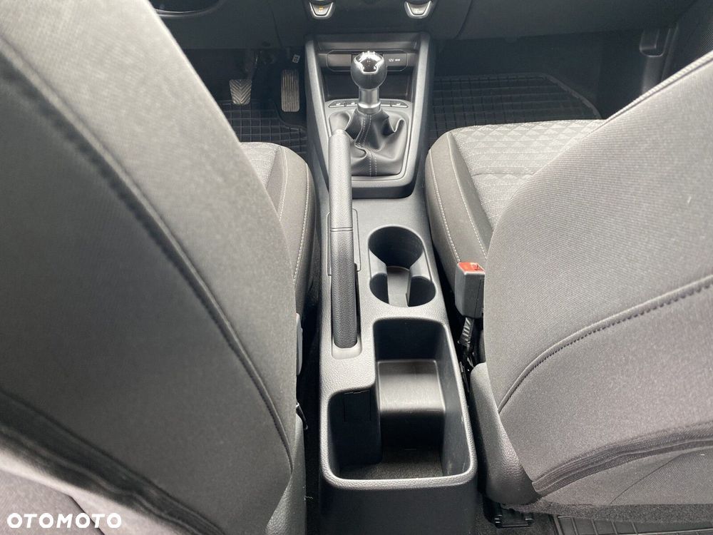 Kia Rio - 13