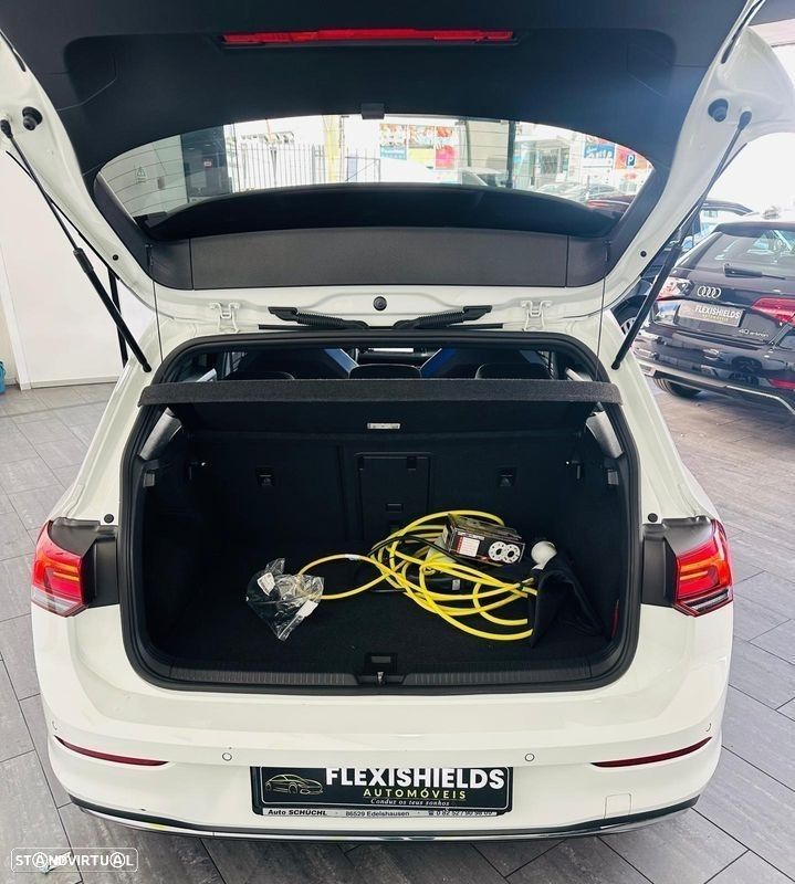 VW Golf - 8