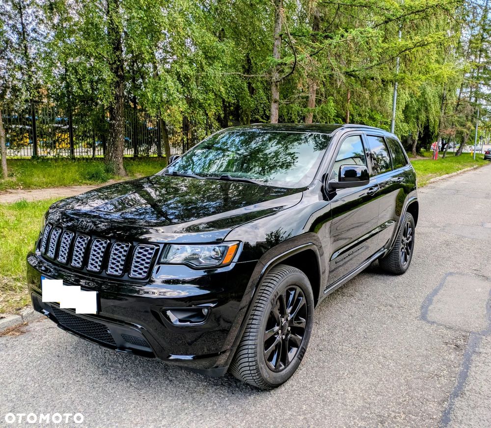 Jeep Grand Cherokee - 1