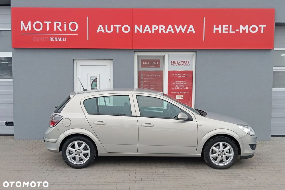Opel Astra 1.6 - 10