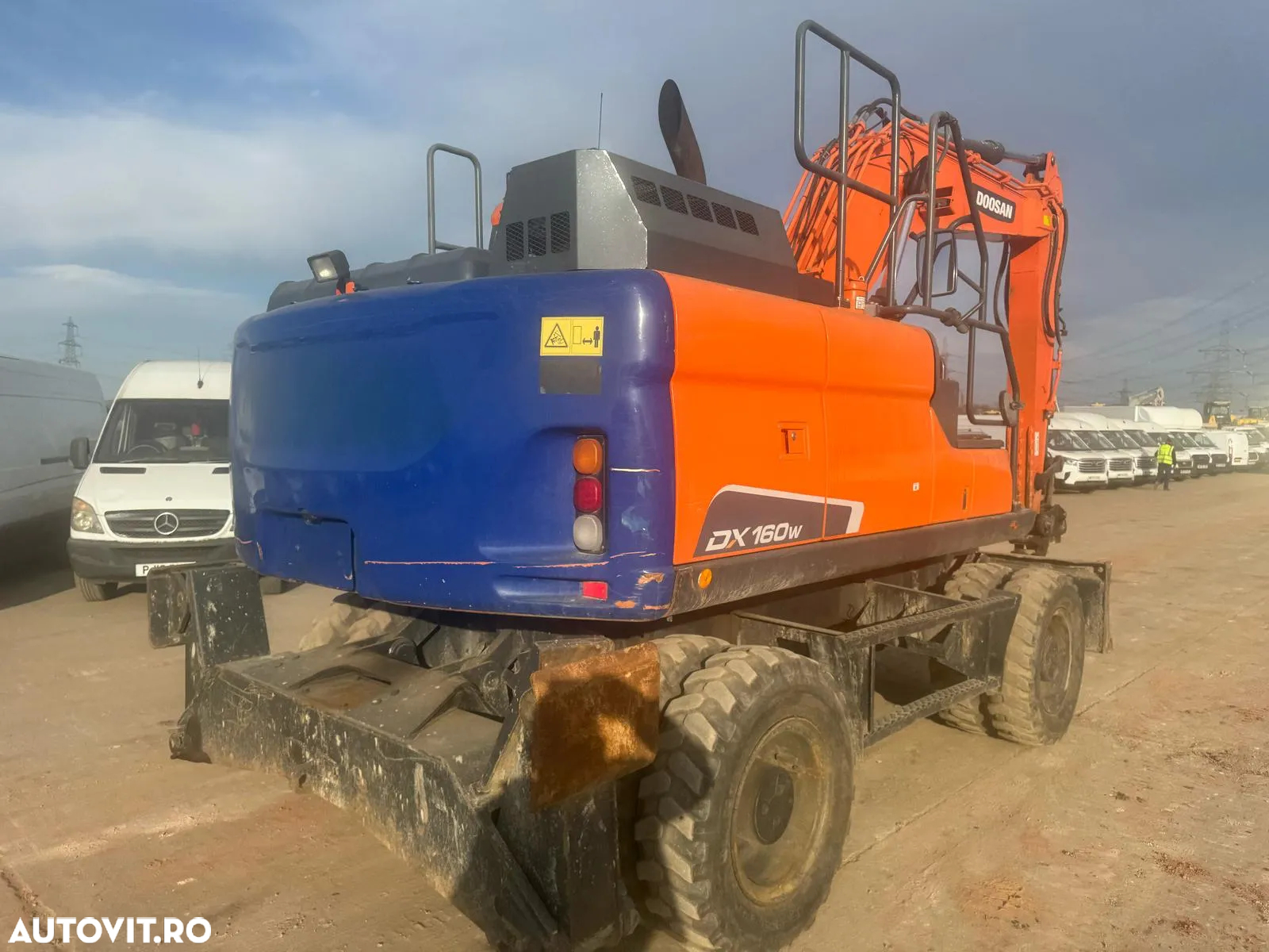 Doosan DX 160 W Excavator pe roți - 4