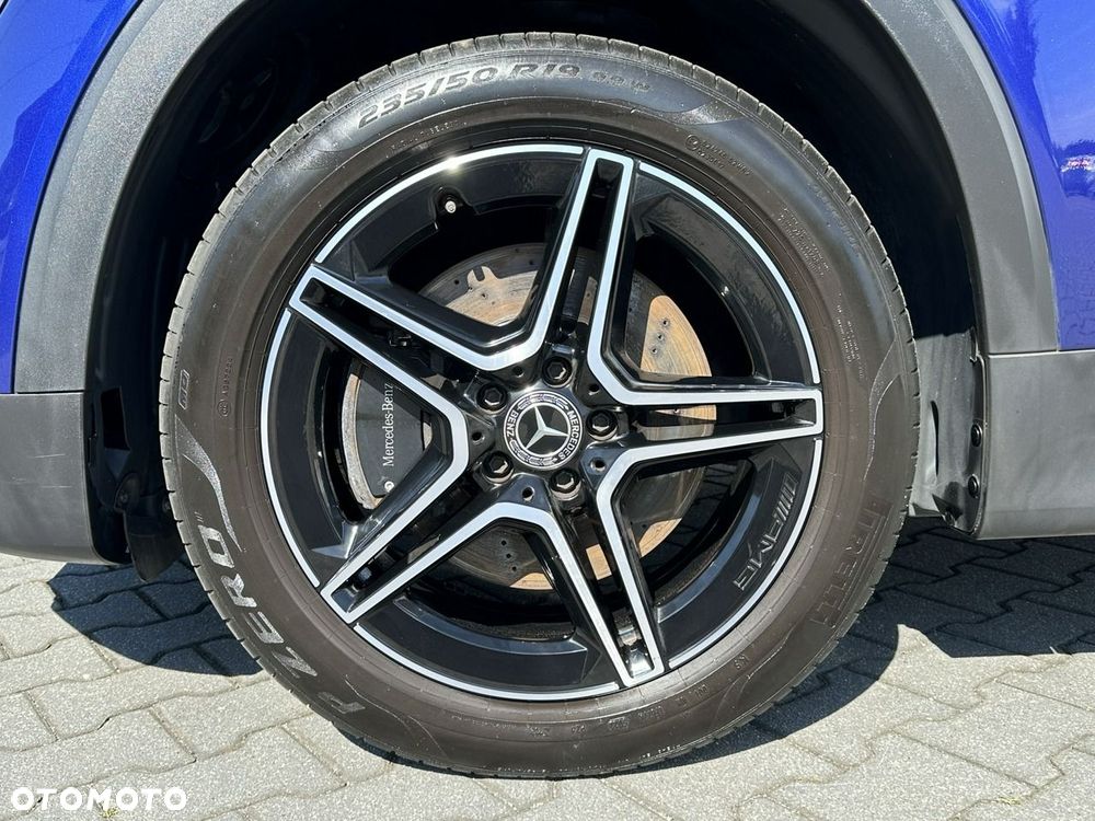 Mercedes-Benz GLB 220 d 4-Matic AMG Line 8G-DCT - 5