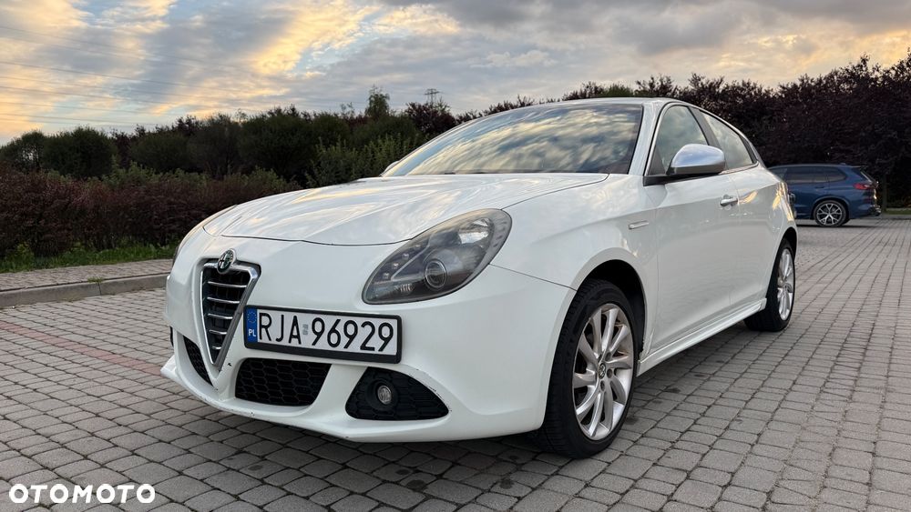 Alfa Romeo Giulietta 2.0 JTDM 16V - 2