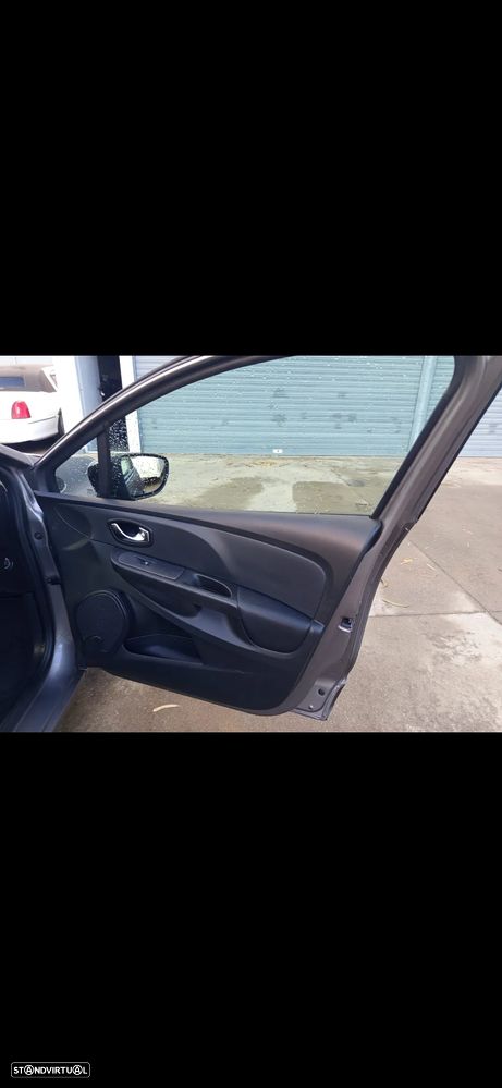 Renault Clio Sport Tourer 0.9 TCE - 33