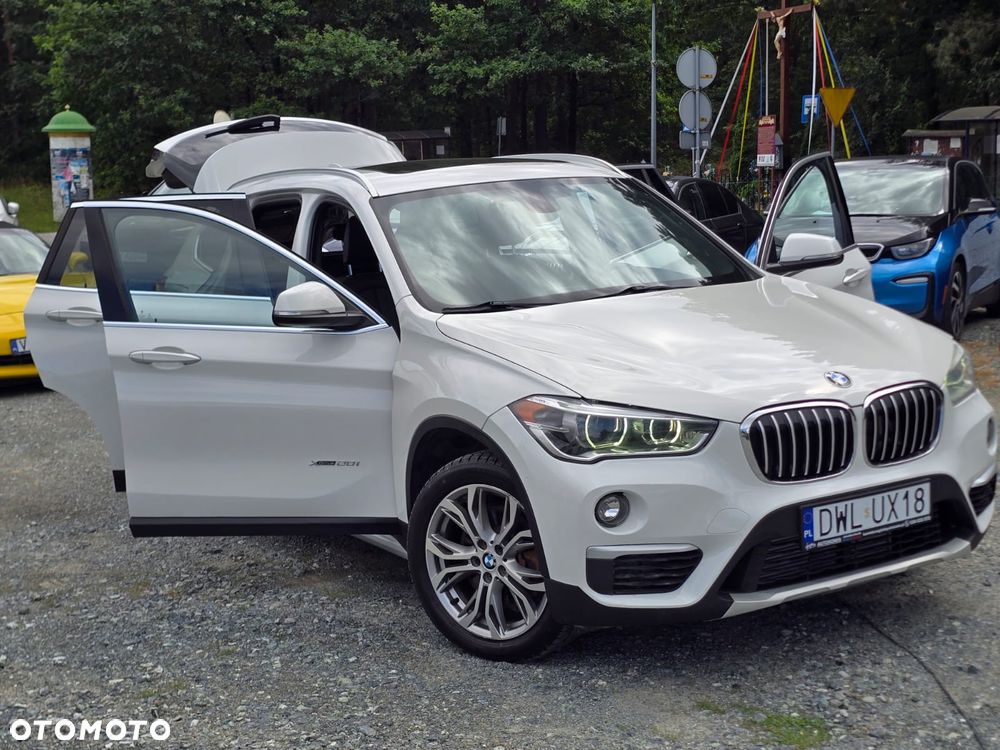 BMW X1 xDrive25i xLine - 5
