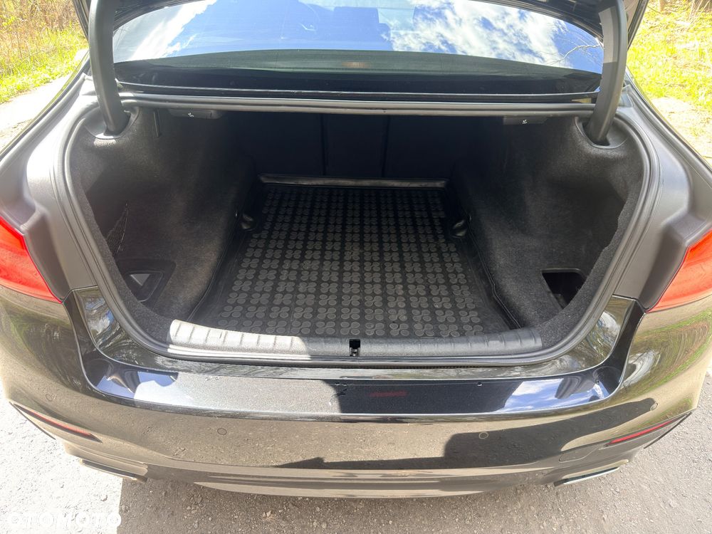 BMW Seria 5 540i xDrive - 3