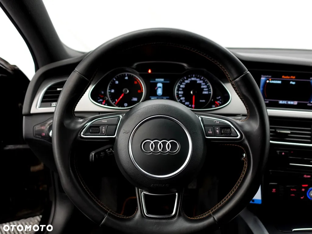 Audi A4 2.0 TDI DPF quattro S line Sportpaket - 25