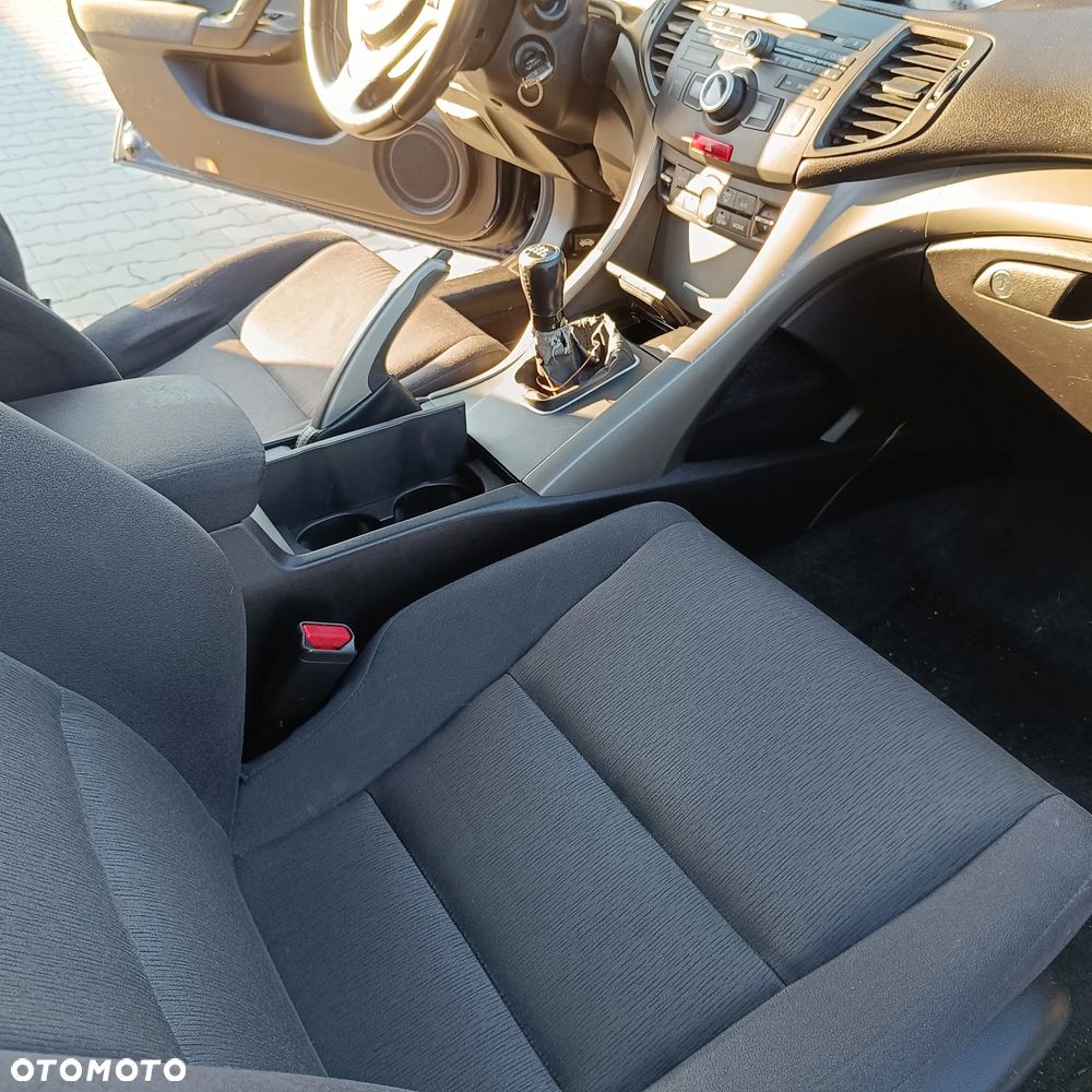 Honda Accord 2.2d Comfort - 10