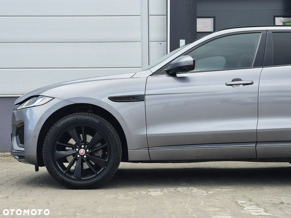 Jaguar F-Pace - 9