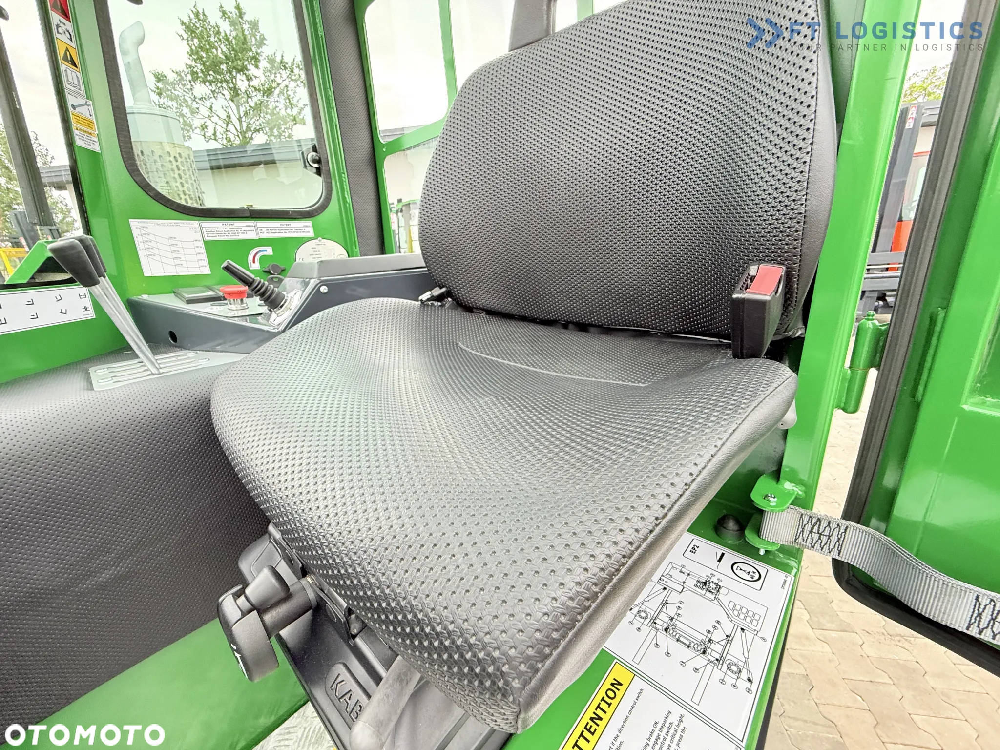 Combilift C4500 / DIESEL / DUPLEX 4000MM / SZEROKI POZYCJONER WIDEŁ / OGRZEWANIE / PEŁNA KABINA / STAN IDEALNY / Szeroka oferta wózków czterokierunkowych i bocznych, dopasowanych do różnorodnych potrzeb i zastosowań - 24