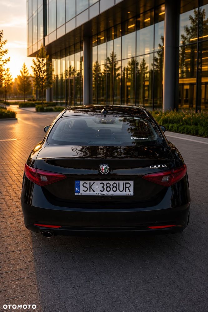 Alfa Romeo Giulia 2.0 Turbo Business - 7