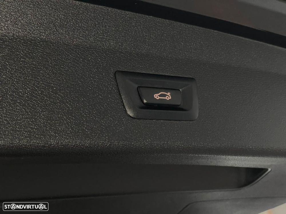 BMW X1 16 d sDrive Advantage - 24