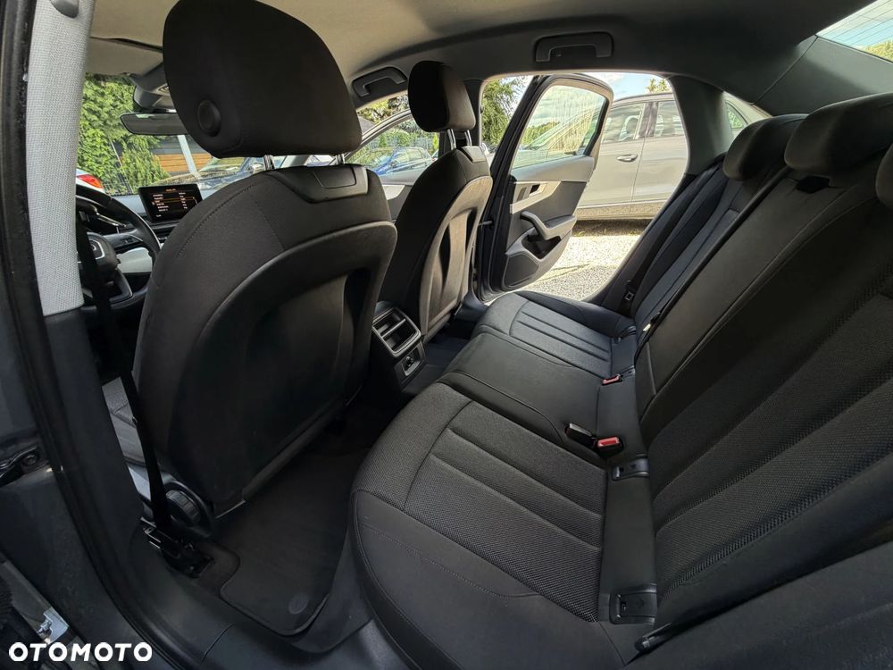Audi A4 Limousine 2.0 TFSI ultra S tronic design - 20