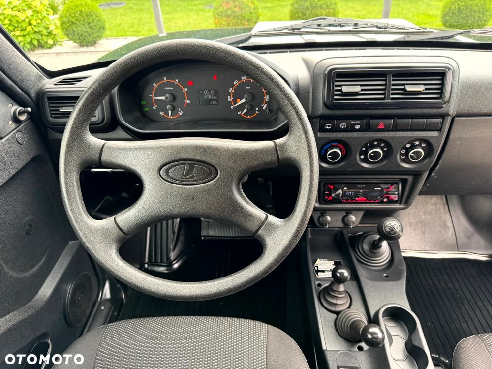 Lada Niva - 7