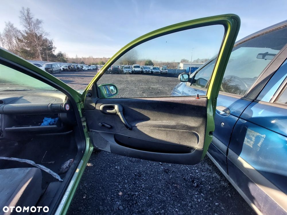 OPEL CORSA B DRZWI PRAWY PRZÓD PRZEDNIE PRAWE KOMPLETNE XXCU 52/9 - 2