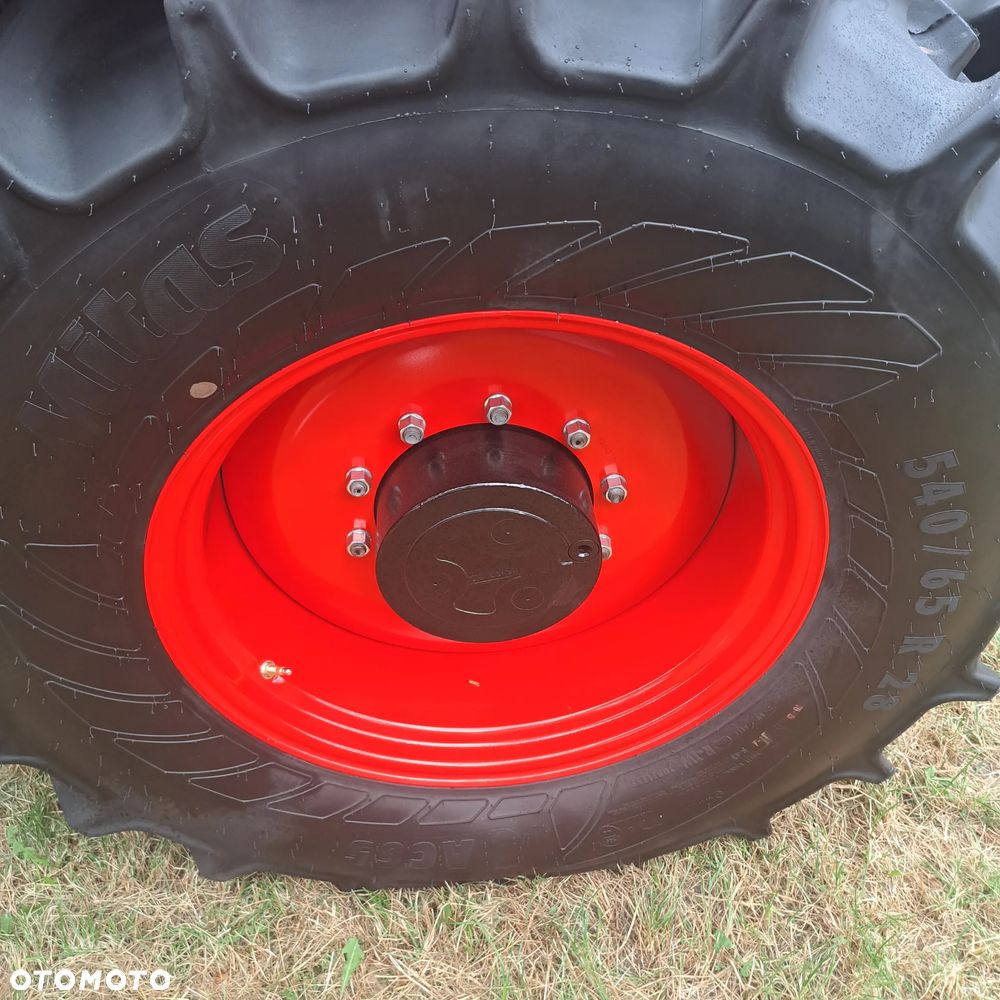 Zetor Seria 6 170 silnik Deutz AG Skrzynia ZF 54+27 biegów . 6 biegów pod obciążeniem - 36