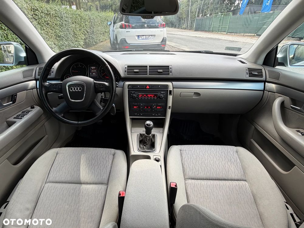 Audi A4 Avant 2.0 TDI - 7