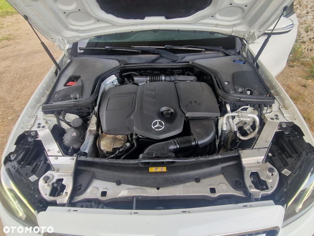 Mercedes-Benz Klasa E 220 d 9G-TRONIC - 14