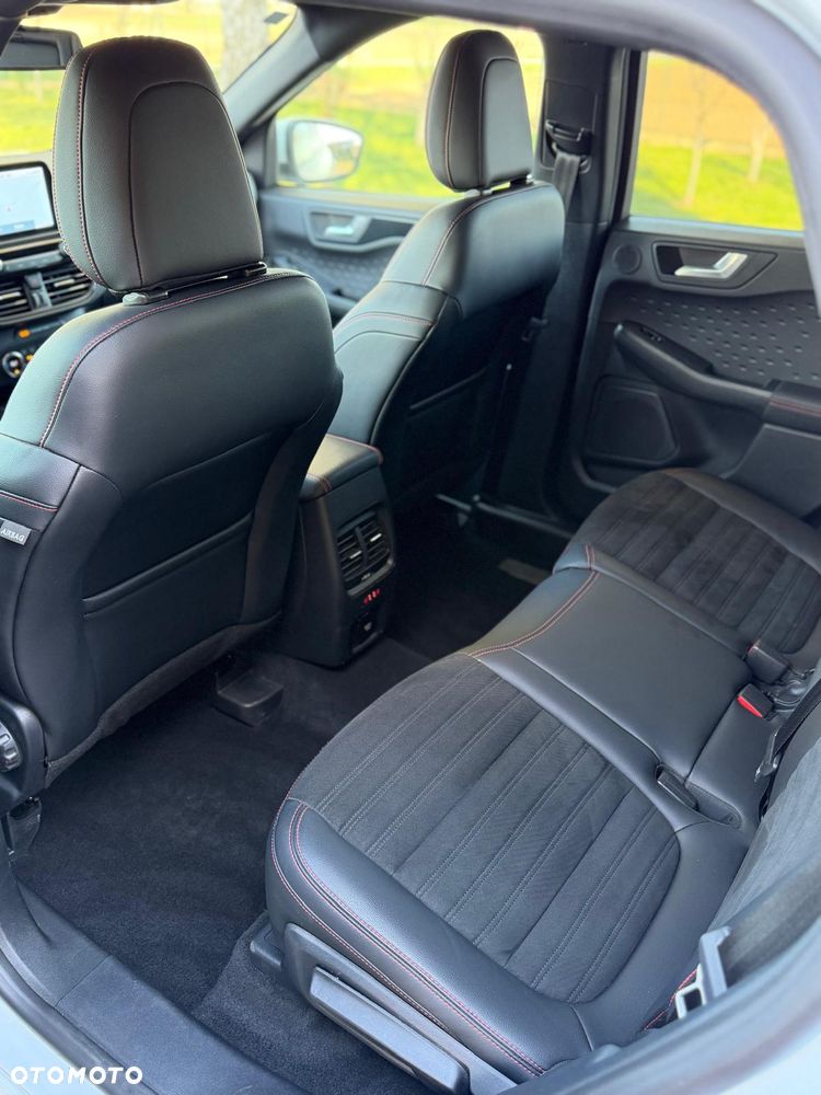 Ford Kuga 2.5P PHEV FWD ST-Line X - 18