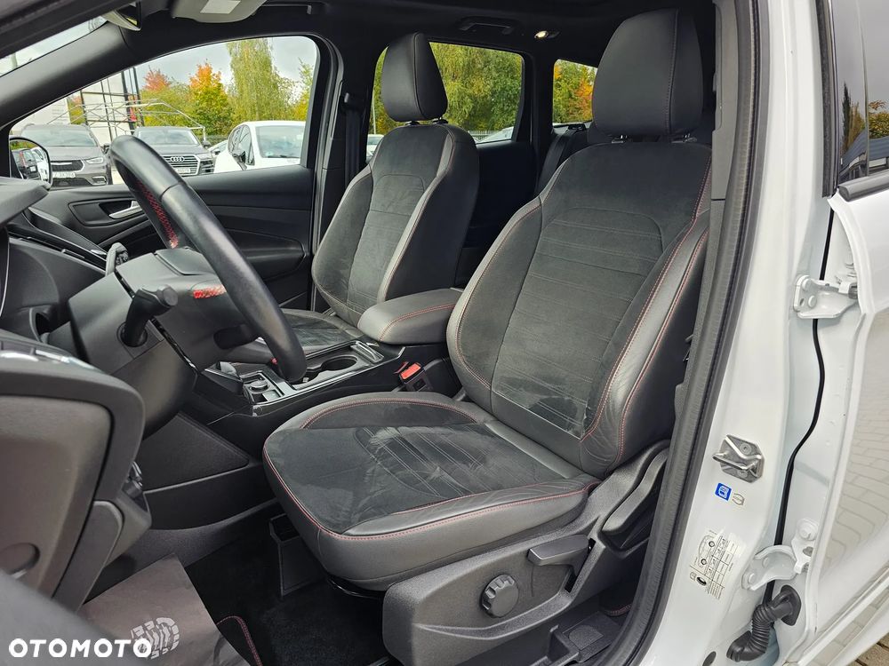 Ford Kuga 1.5 EcoBoost 2x4 ST-Line - 19