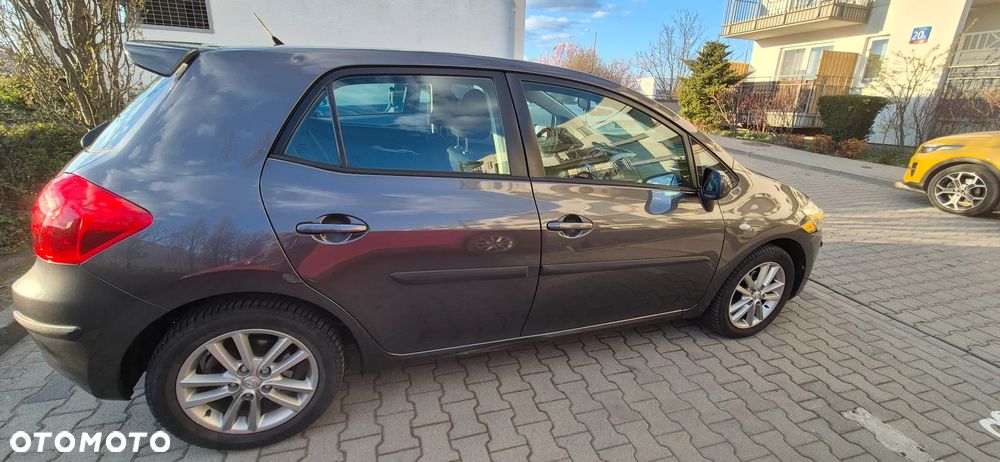 Toyota Auris 1.6 VVT-i Luna MM - 3