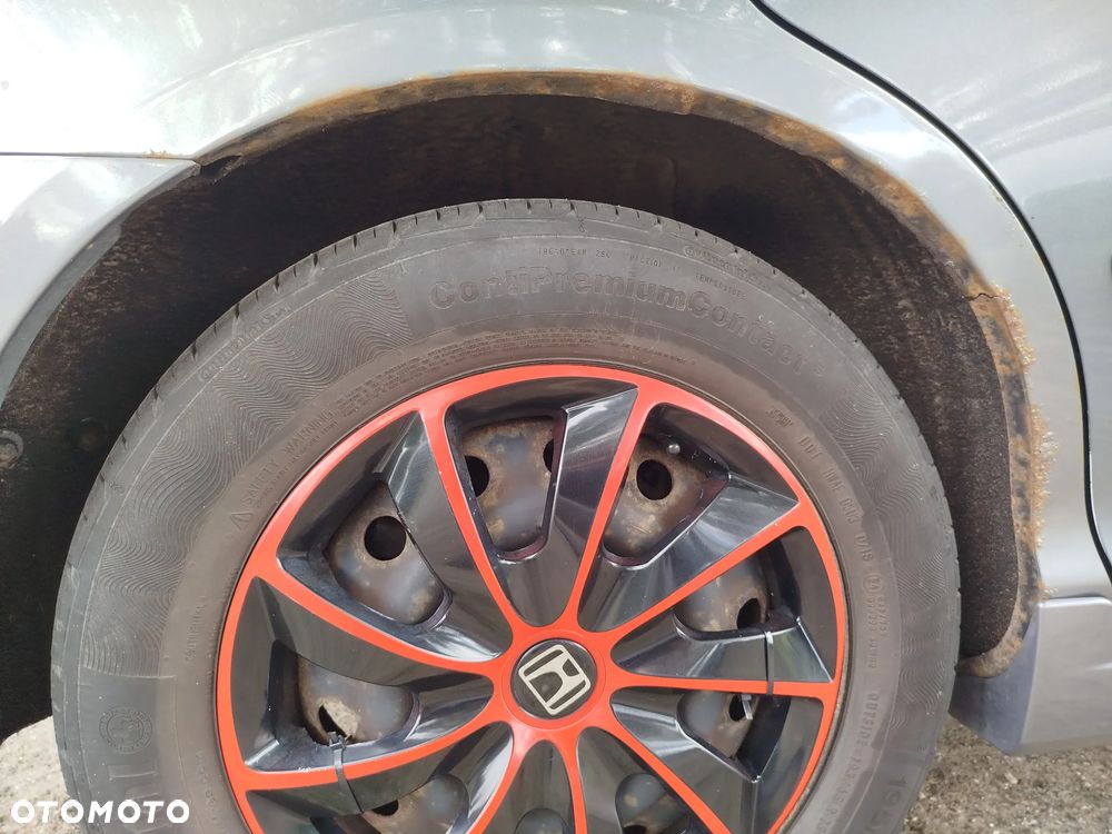 Honda Civic 1.6i ES - 11