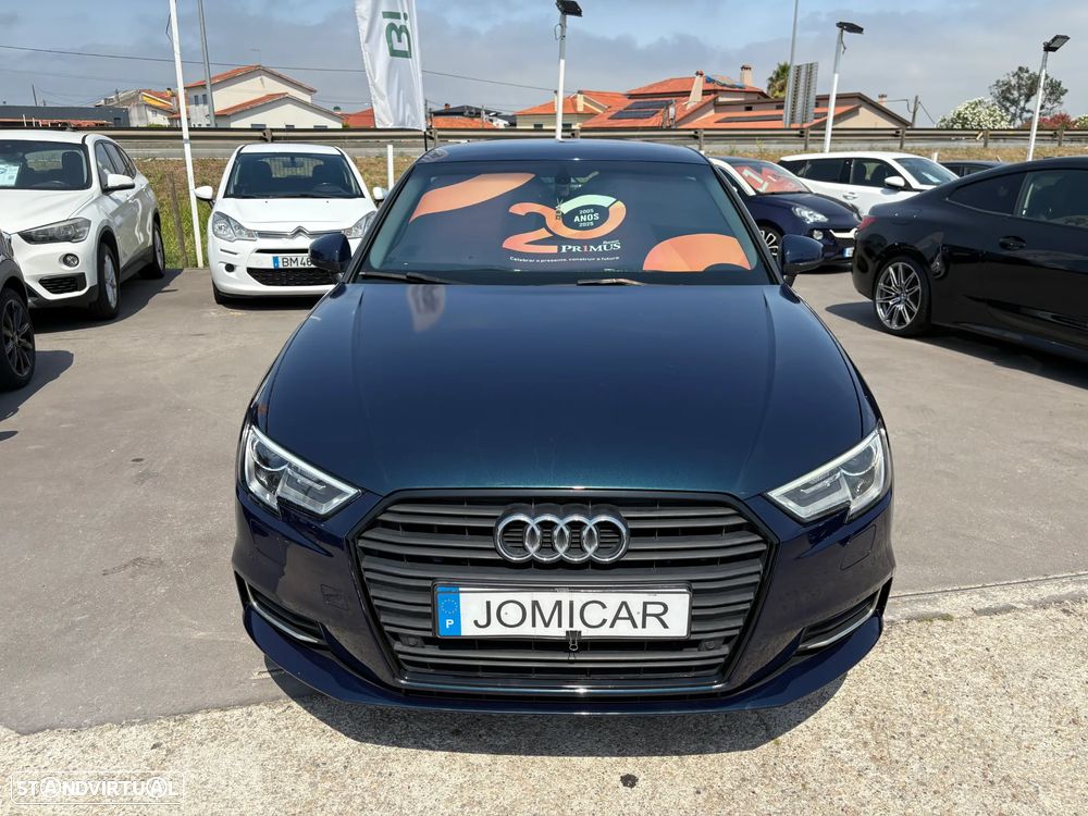 Audi A3 Sportback 1.6 TDI B.Line Attraction - 3