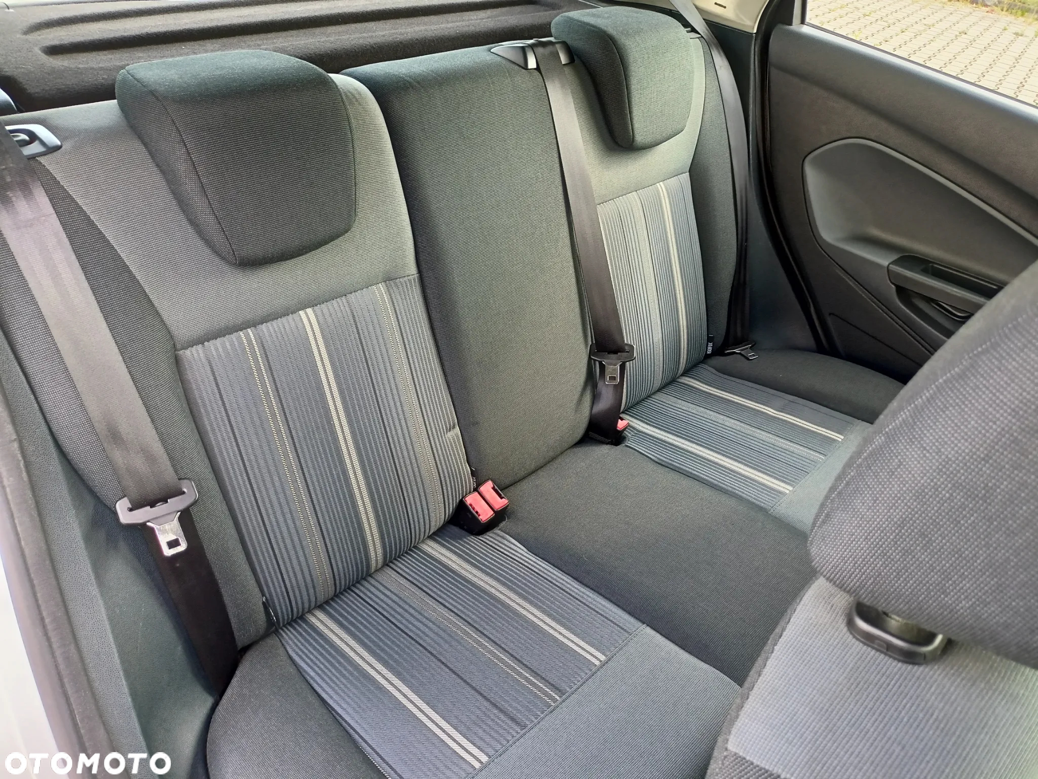 Ford Fiesta 1.25 Ghia - 13