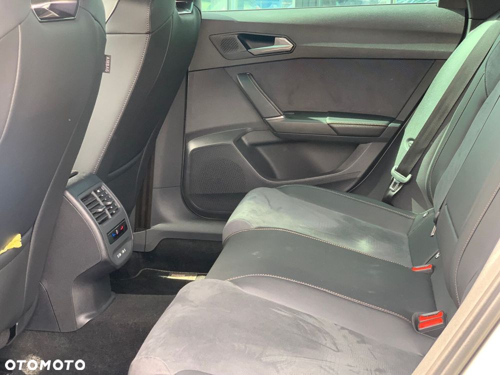 Cupra Leon 1.5 eTSI DSG - 12