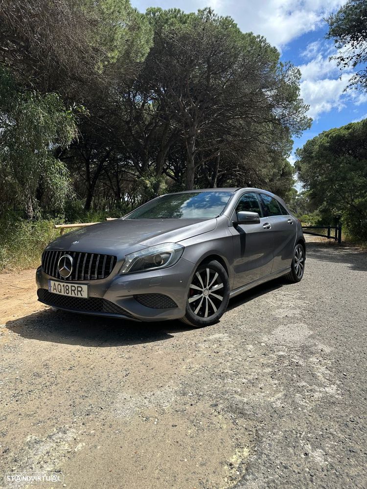 Mercedes-Benz A 180 d AMG Line - 1