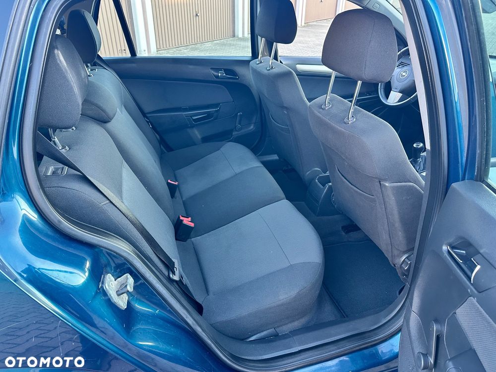 Opel Astra - 10
