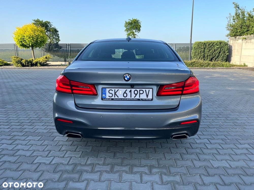 BMW Seria 5 520d xDrive - 4