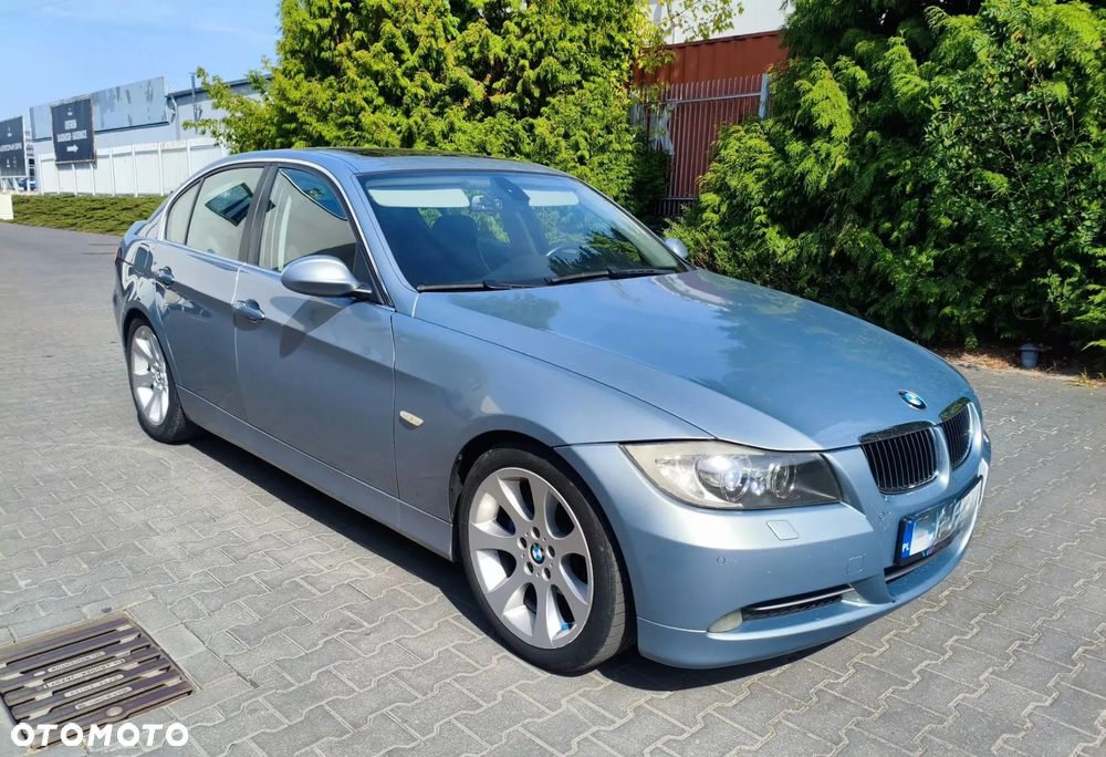 BMW Seria 3 325i - 4
