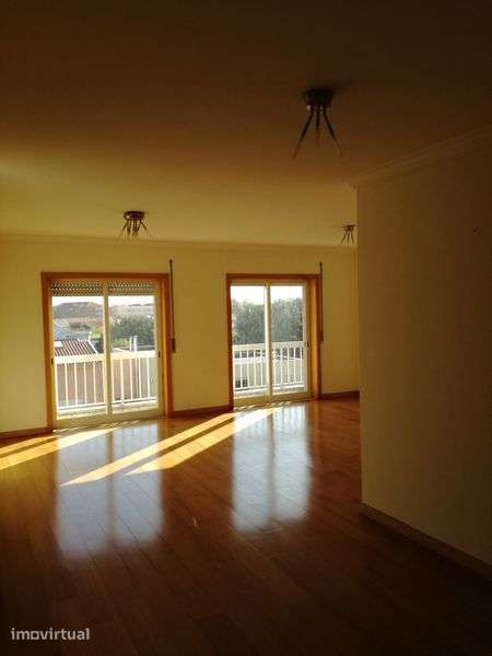Apartamento T3 na Senhora da Hora (Arrendar)
