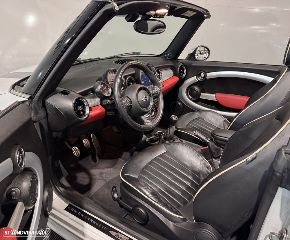 MINI 3 Portas John Cooper Works 153g - 21