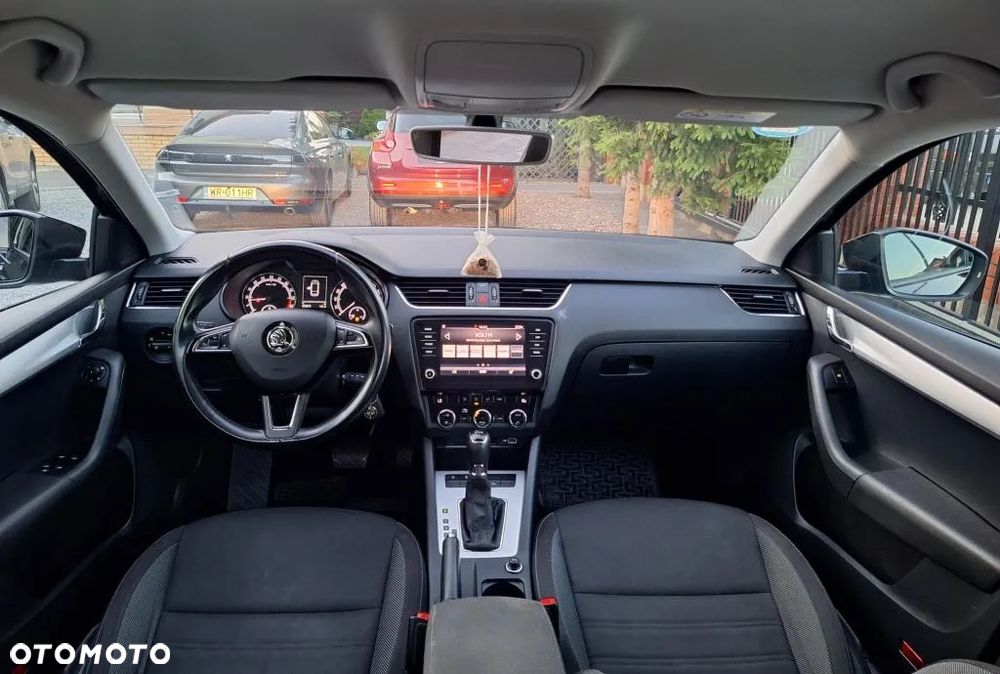 Skoda Octavia Combi 1.6 TDI DSG Ambition - 11