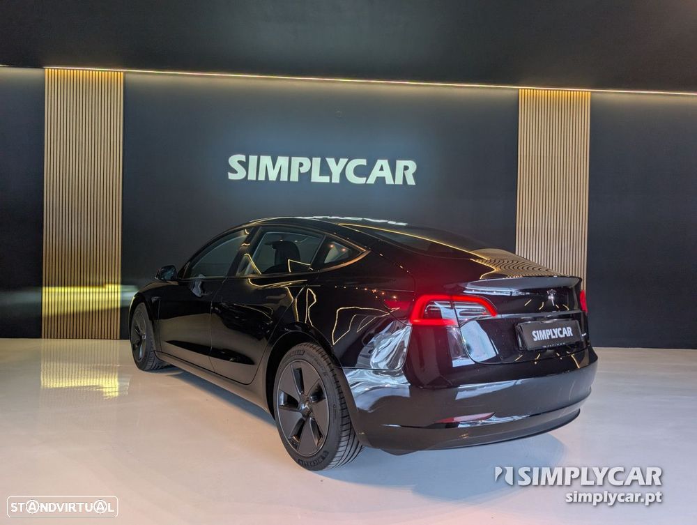 Tesla Model 3 - 5