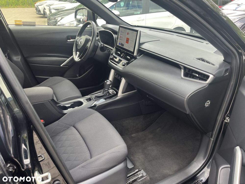 Toyota Corolla Cross - 23