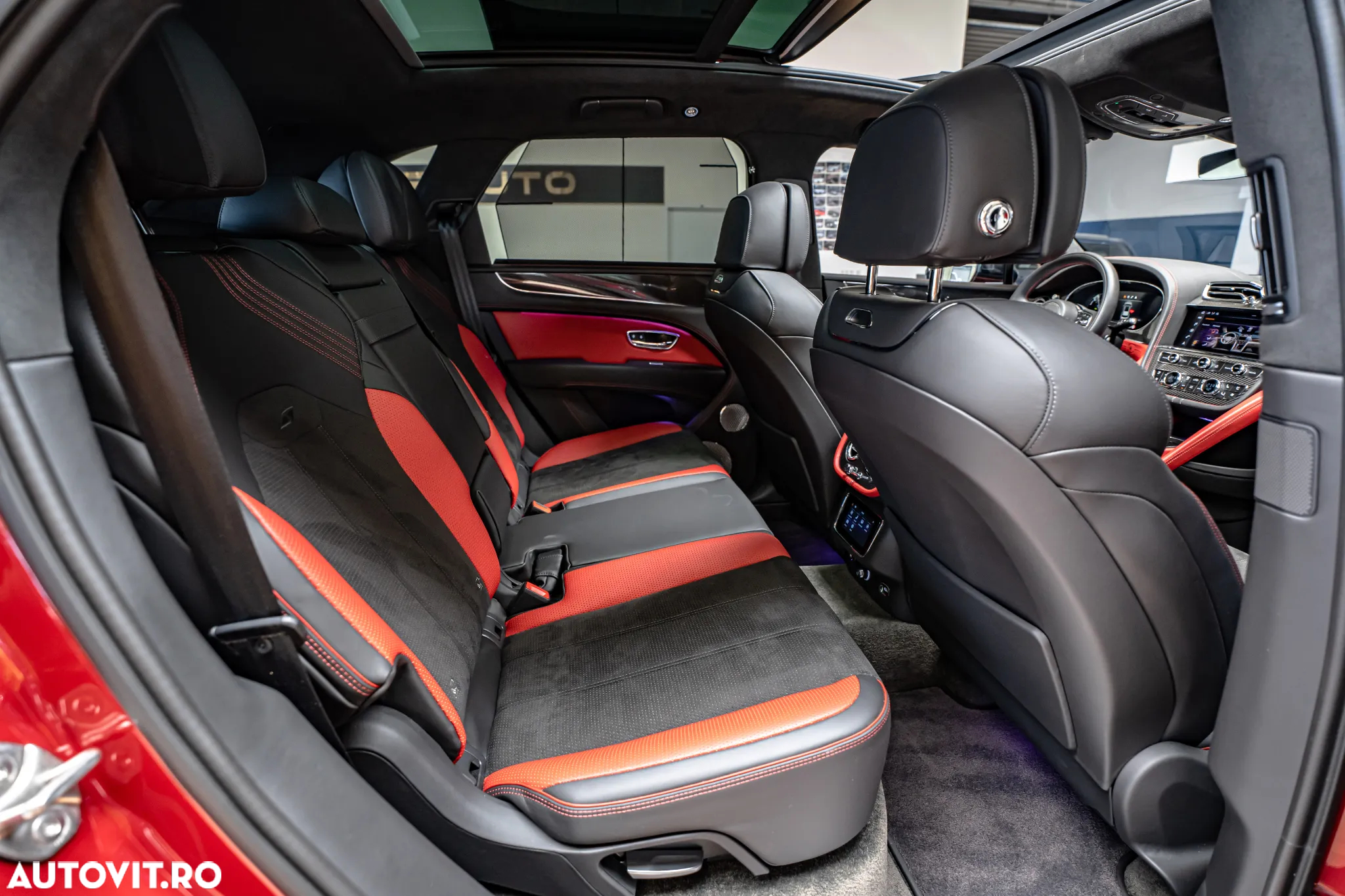 Bentley Bentayga Hybrid S - 27