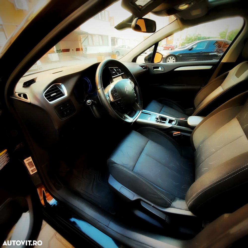 Citroën C4 1.6 e-HDi FAP Exclusive - 5